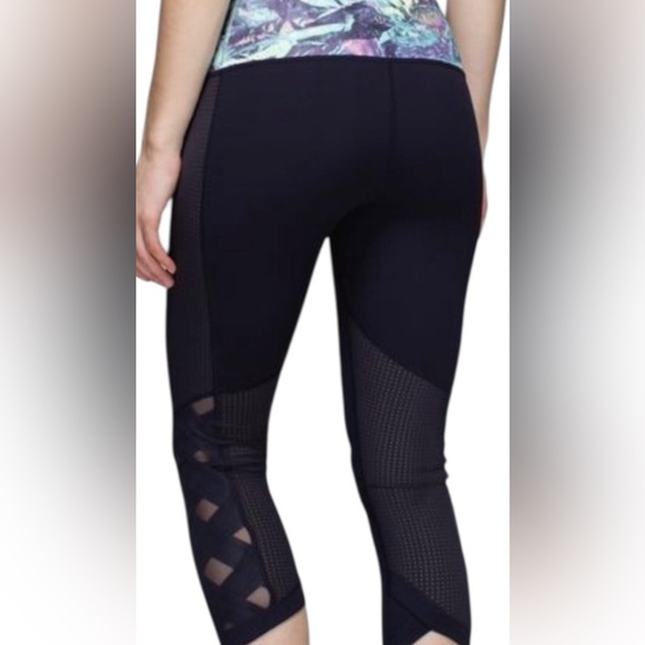 Lululemon Var-City Crop Legging Navy Blue Size 4 - Picture 4 of 15